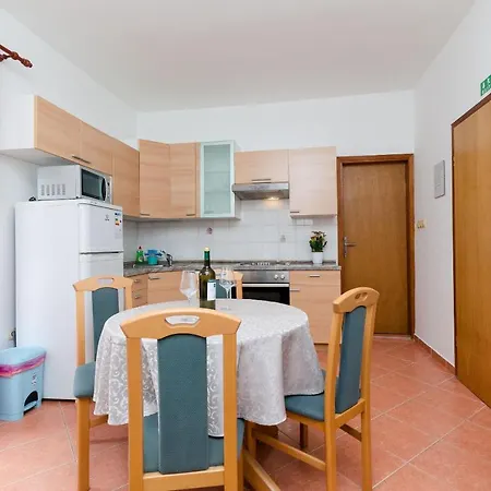 And Ljubica Apartman Lopar