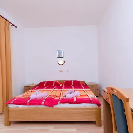 Apartman And Ljubica Lopar