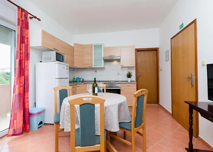 And Ljubica Apartamento Lopar
