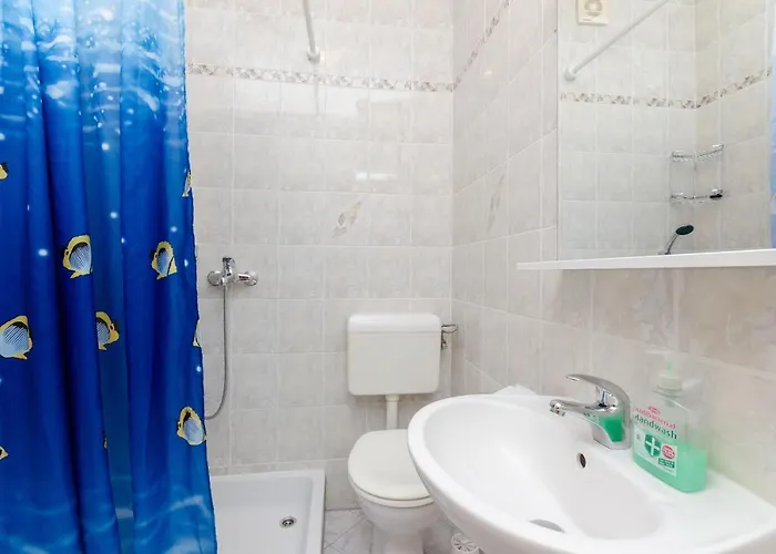 And Ljubica Apartamento Lopar
