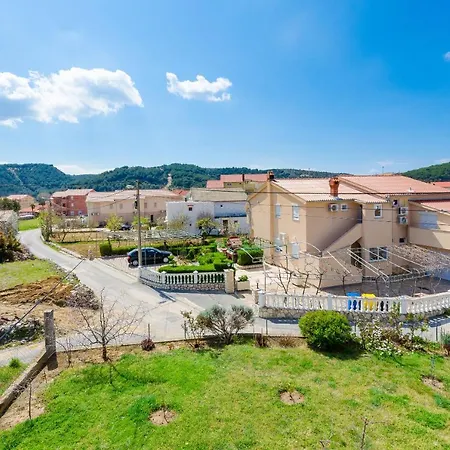 Apartment And Ljubica *