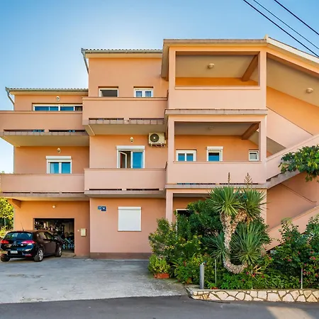 Apartment And Ljubica