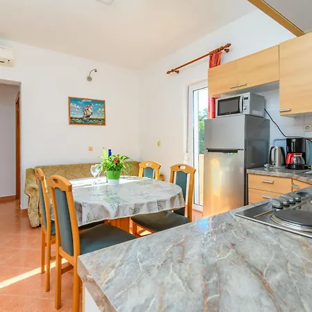 Apartment And Ljubica Lopar