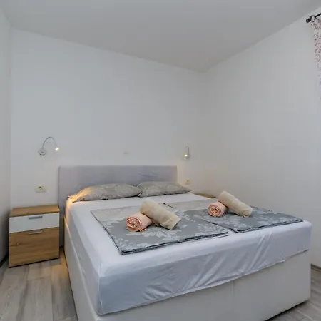 Apartment And Ljubica *